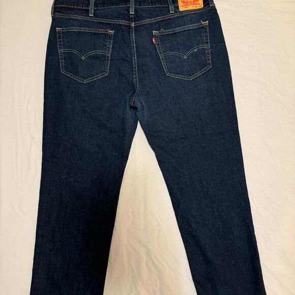Levi’s Men’s 541 Athletic Fit Dark Wash Tapered Jeans - Size 42x32 - Picture 6 of 8